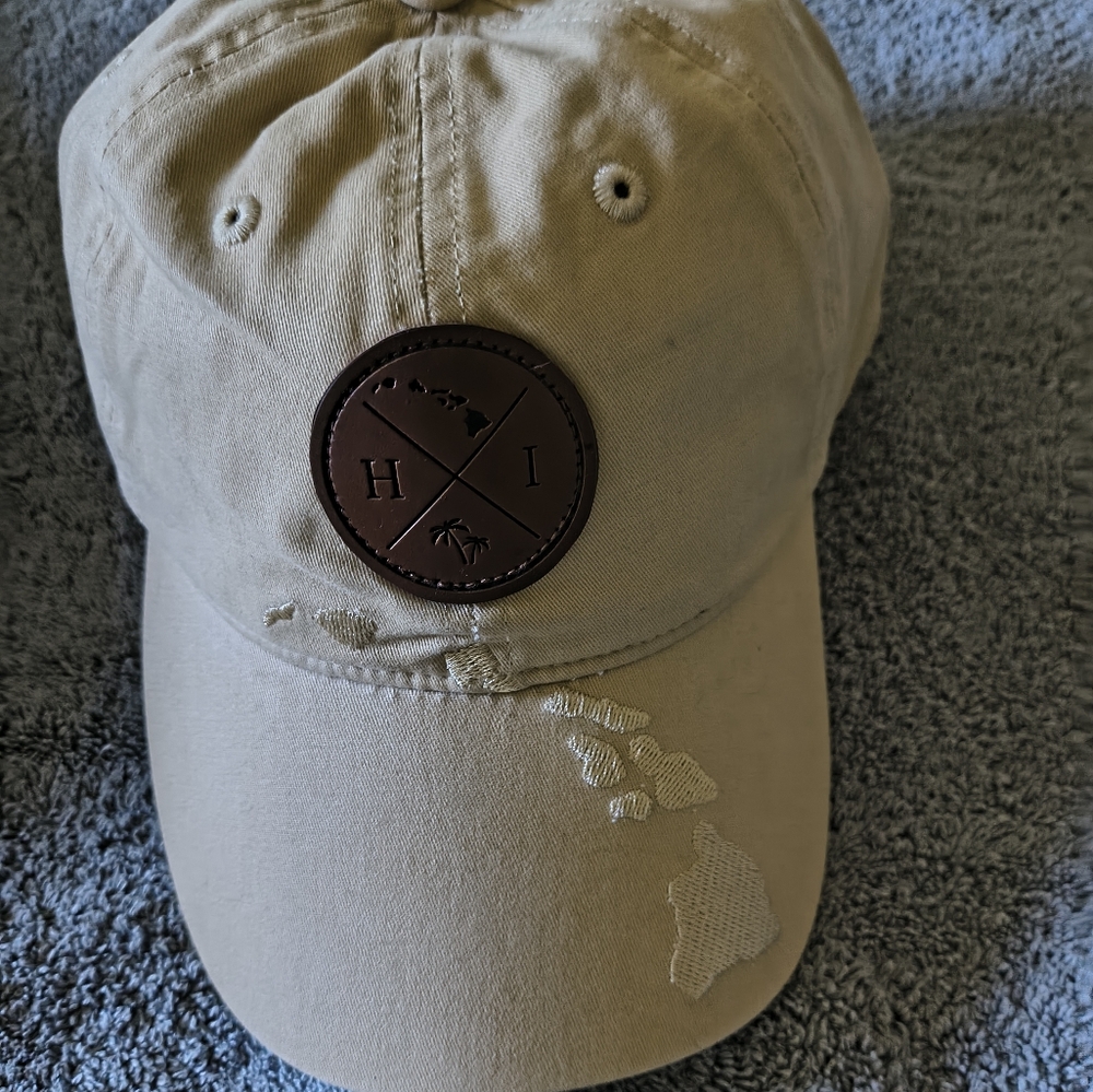 NWOT Robin Ruth Embroidery Hawaii Island Cap Design Beige One Size Casual Outing - Picture 2 of 10